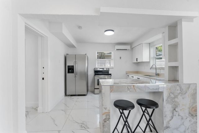 822 S C Street, Lake Worth Beach, FL 33460