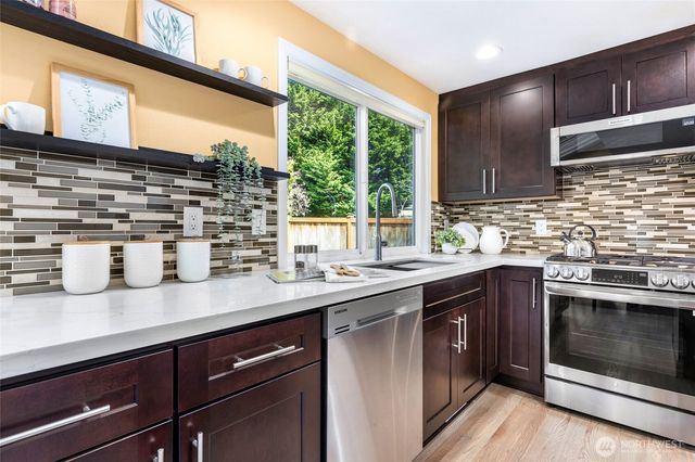 12726 52nd Place W, Mukilteo, WA 98275