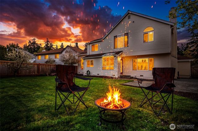 12726 52nd Place W, Mukilteo, WA 98275