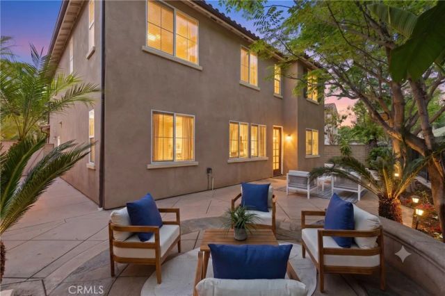 152 Treehouse, Irvine, CA 92603