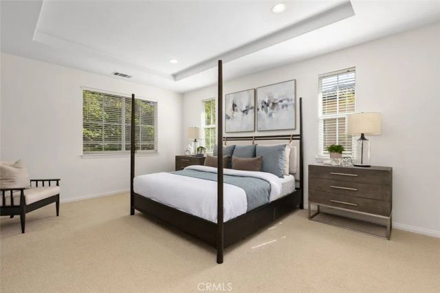 152 Treehouse, Irvine, CA 92603