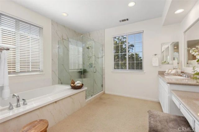 152 Treehouse, Irvine, CA 92603