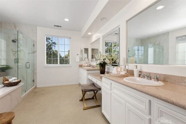 152 Treehouse, Irvine, CA 92603