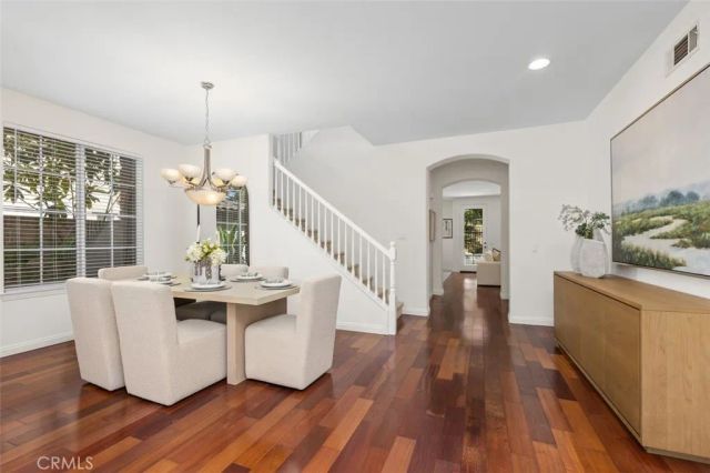152 Treehouse, Irvine, CA 92603