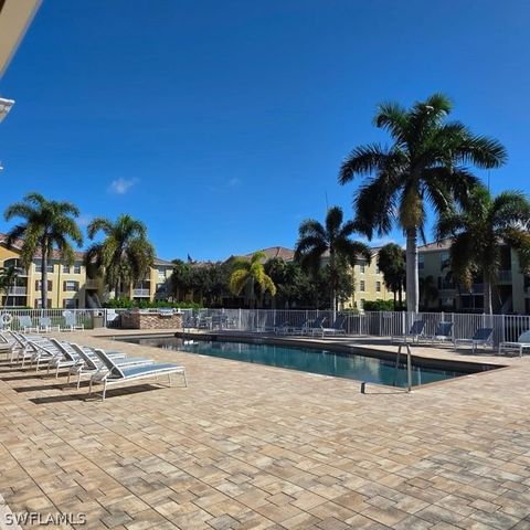 4121 Residence DR 323, Fort Myers, FL 33901