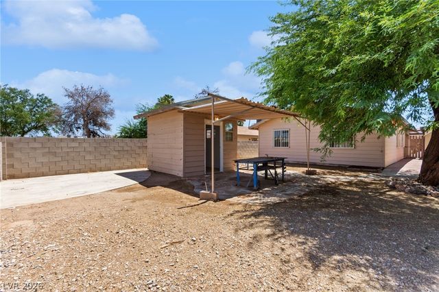 4736 Newton Drive, Las Vegas, NV 89121