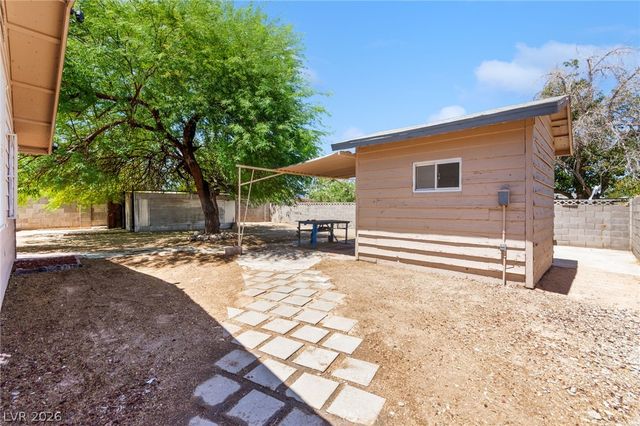 4736 Newton Drive, Las Vegas, NV 89121