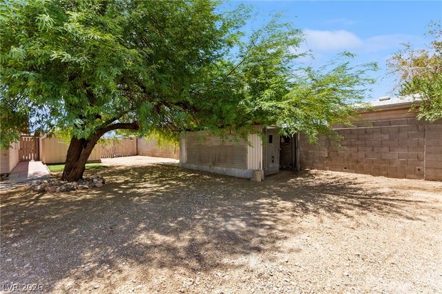 4736 Newton Drive, Las Vegas, NV 89121