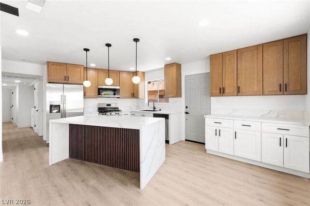 4736 Newton Drive, Las Vegas, NV 89121