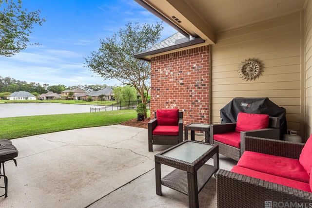 14630 Wisteria Lakes Dr, Central, LA 70818
