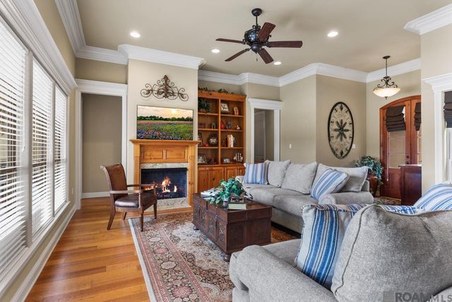 14630 Wisteria Lakes Dr, Central, LA 70818