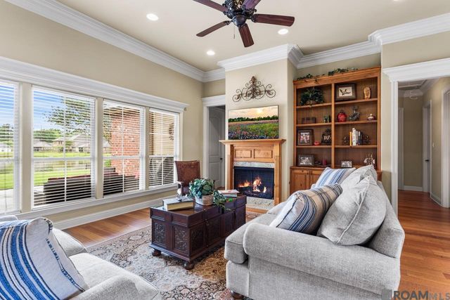 14630 Wisteria Lakes Dr, Central, LA 70818