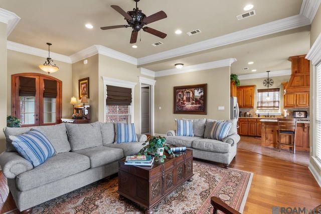 14630 Wisteria Lakes Dr, Central, LA 70818