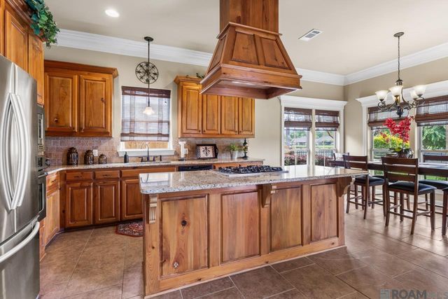 14630 Wisteria Lakes Dr, Central, LA 70818