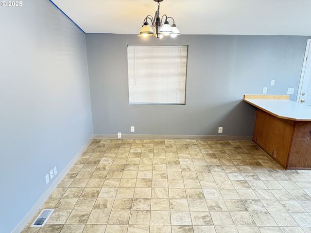 1949 Se PALMQUIST Rd 51, Gresham, OR 97080