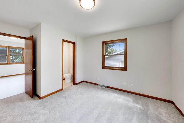 226 N Jay Street, Griffith, IN 46319
