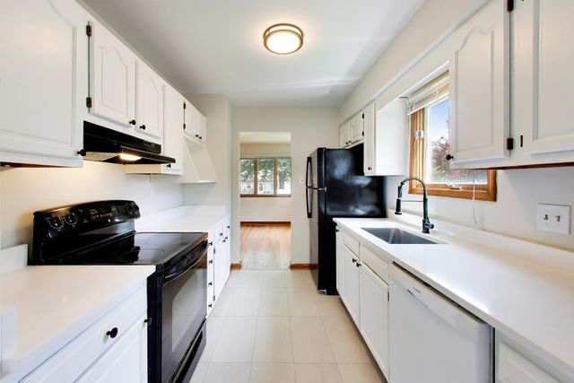 226 N Jay Street, Griffith, IN 46319