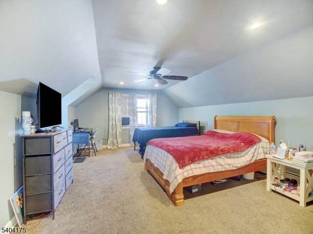 812 Washington Ave, Linden City, NJ 07036
