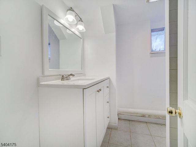 812 Washington Ave, Linden City, NJ 07036