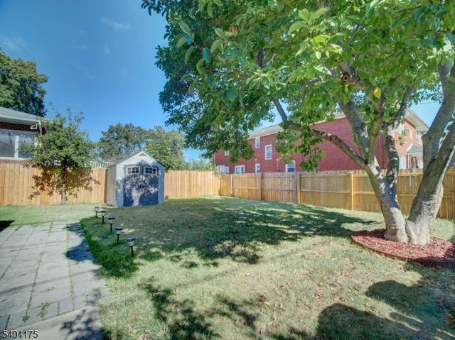 812 Washington Ave, Linden City, NJ 07036