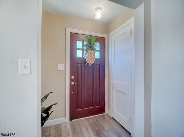 812 Washington Ave, Linden City, NJ 07036