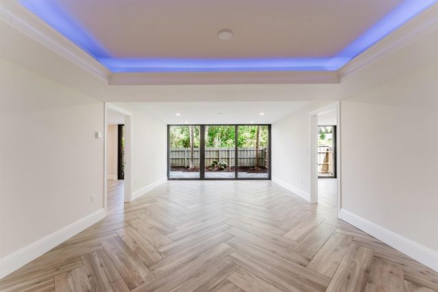 501 SW 11th Place 114, Boca Raton, FL 33432