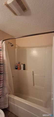 1492 North Avenue 202, Bridgeport, CT 06604