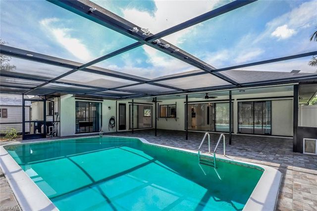 1201 SE 16th TER, Cape Coral, FL 33990