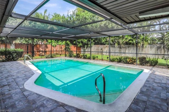 1201 SE 16th TER, Cape Coral, FL 33990