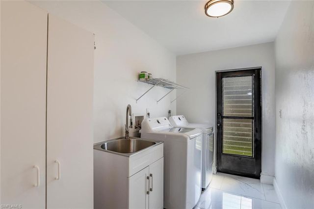 1201 SE 16th TER, Cape Coral, FL 33990