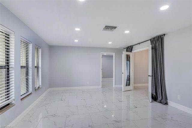 1201 SE 16th TER, Cape Coral, FL 33990
