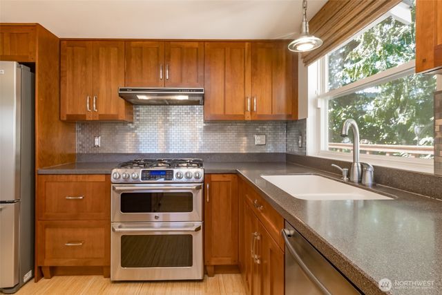 22004 117th Avenue SE, Kent, WA 98031