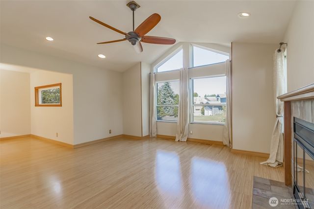 22004 117th Avenue SE, Kent, WA 98031