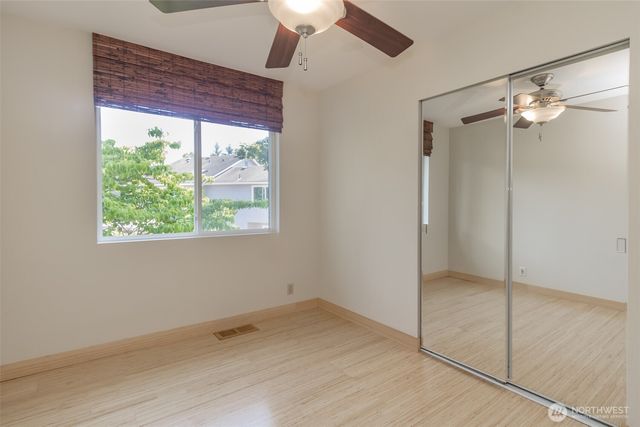 22004 117th Avenue SE, Kent, WA 98031