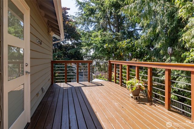 22004 117th Avenue SE, Kent, WA 98031