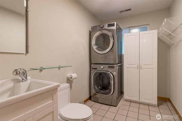 22004 117th Avenue SE, Kent, WA 98031