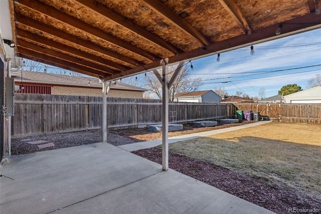 2885 Oneida Street, Denver, CO 80207