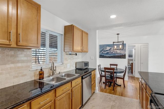 2885 Oneida Street, Denver, CO 80207