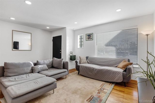 2885 Oneida Street, Denver, CO 80207