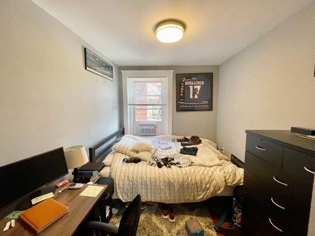109 Salem 4, Boston, MA 02113