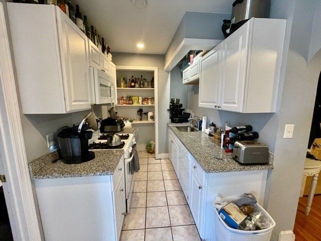 109 Salem 4, Boston, MA 02113