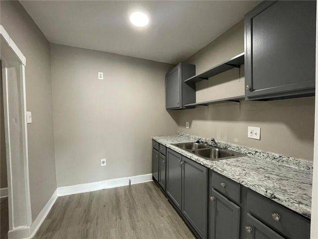 1413 Spruce Street, Leavenworth, KS 66048