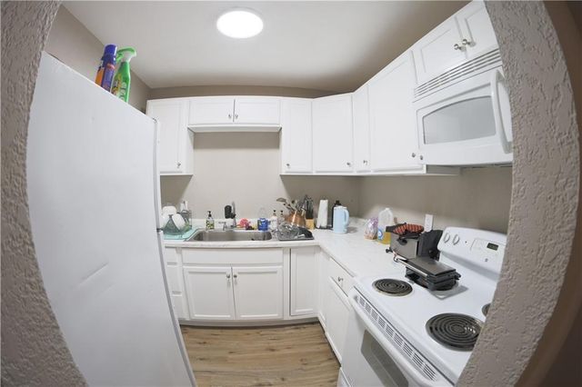 1413 Spruce Street, Leavenworth, KS 66048