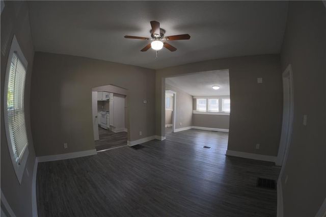 1413 Spruce Street, Leavenworth, KS 66048