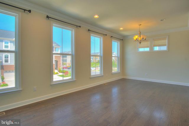 42629 OAK PARK SQ, Ashburn, VA 20148