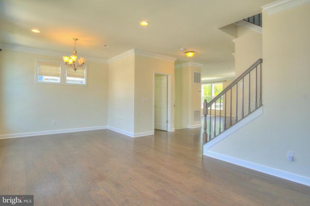 42629 OAK PARK SQ, Ashburn, VA 20148