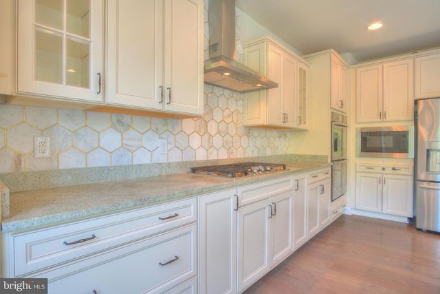 42629 OAK PARK SQ, Ashburn, VA 20148