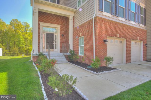 42629 OAK PARK SQ, Ashburn, VA 20148