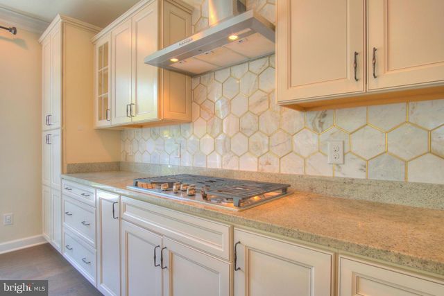 42629 OAK PARK SQ, Ashburn, VA 20148