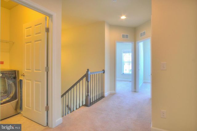 42629 OAK PARK SQ, Ashburn, VA 20148